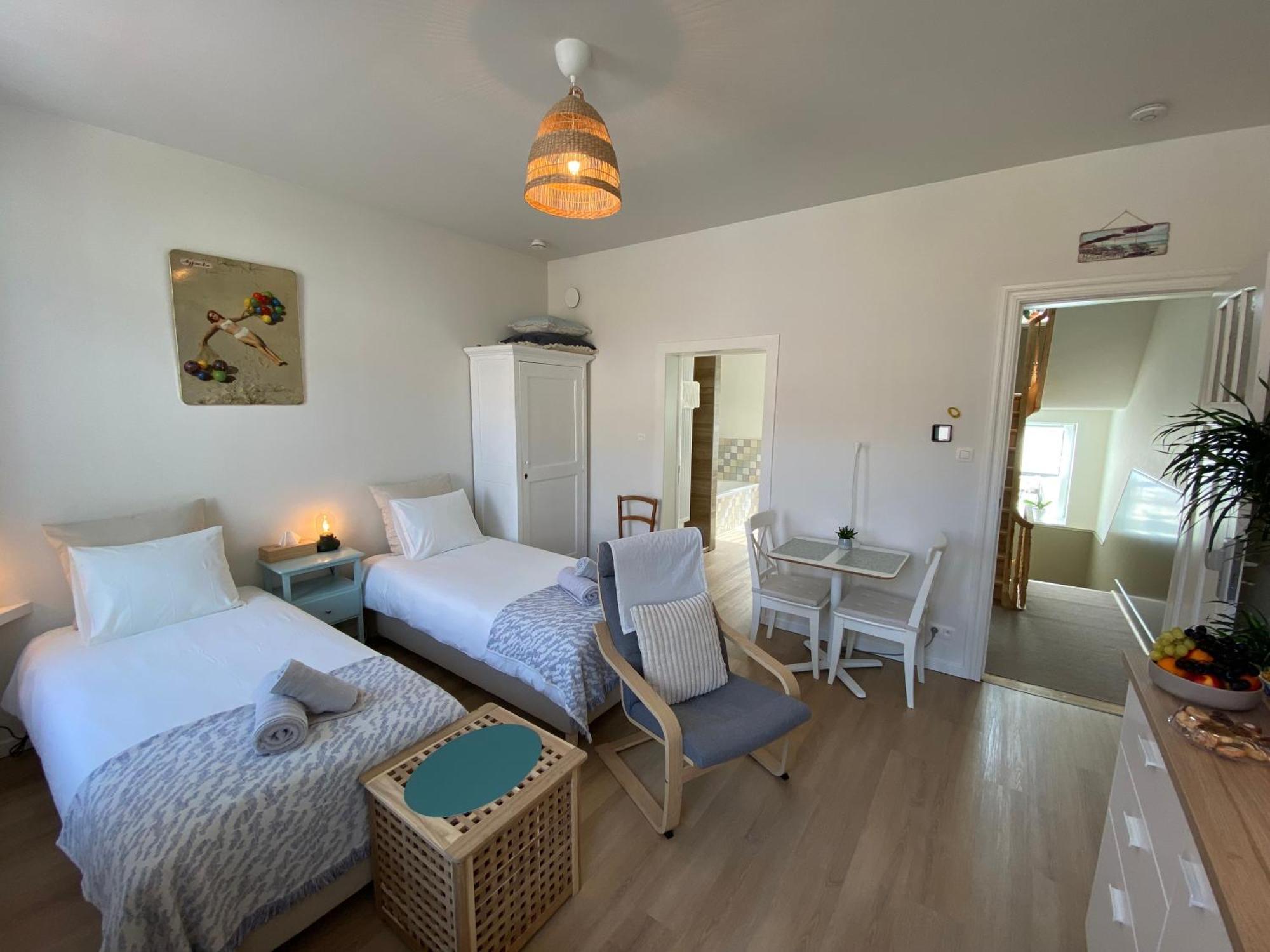 Logies-M Comfort Studios Inc Bikes B&B 오스텐드 외부 사진
